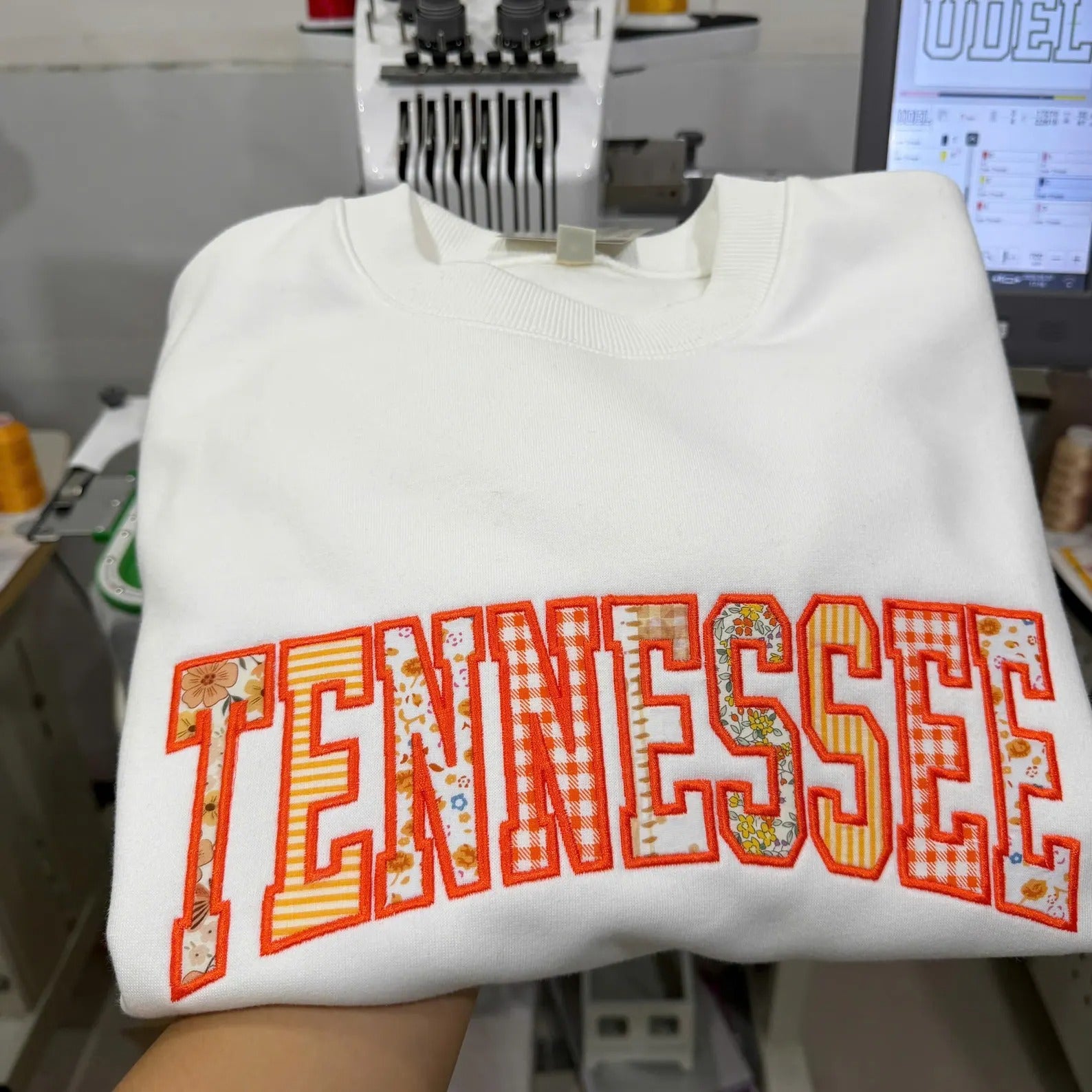 StitchDesignUs Custom Tennessee State Applique Sweatshirt USA Summer Gifts Custom Varsity Crewneck